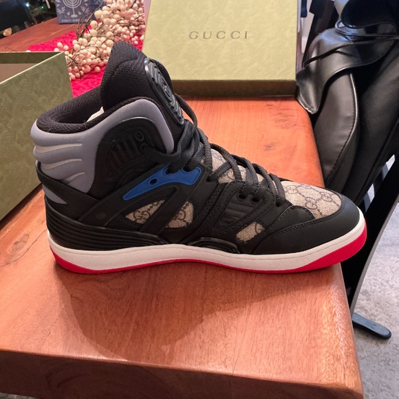 Men’s Gucci Demetra Sneaker - Picture 3 of 7